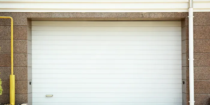 Sectional garage door